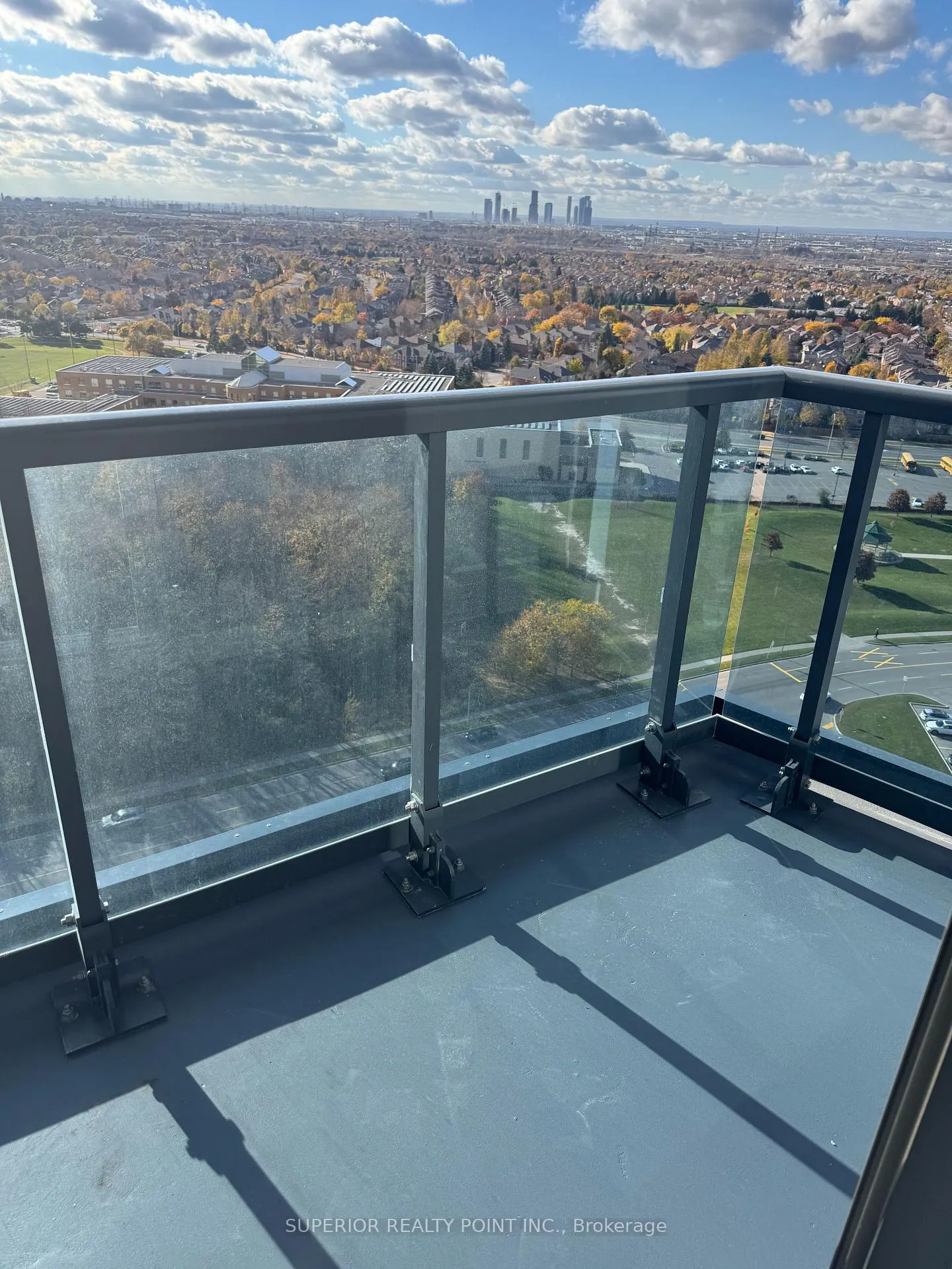 Photo 17 of Unit 1905, 30 Upper Mall Way, Vaughan, Brownridge — HOMEH