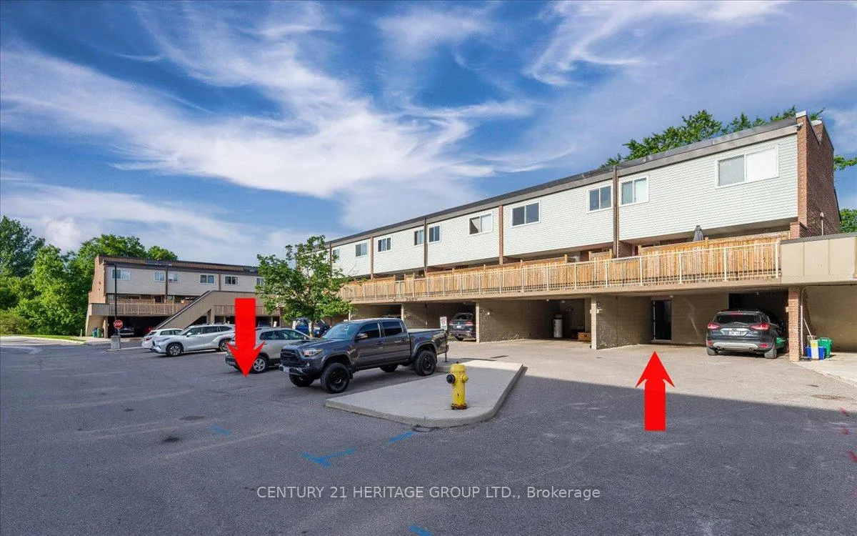 Photo 20 of 238 Milestone Crescent, Aurora, Aurora Village — HOMEH