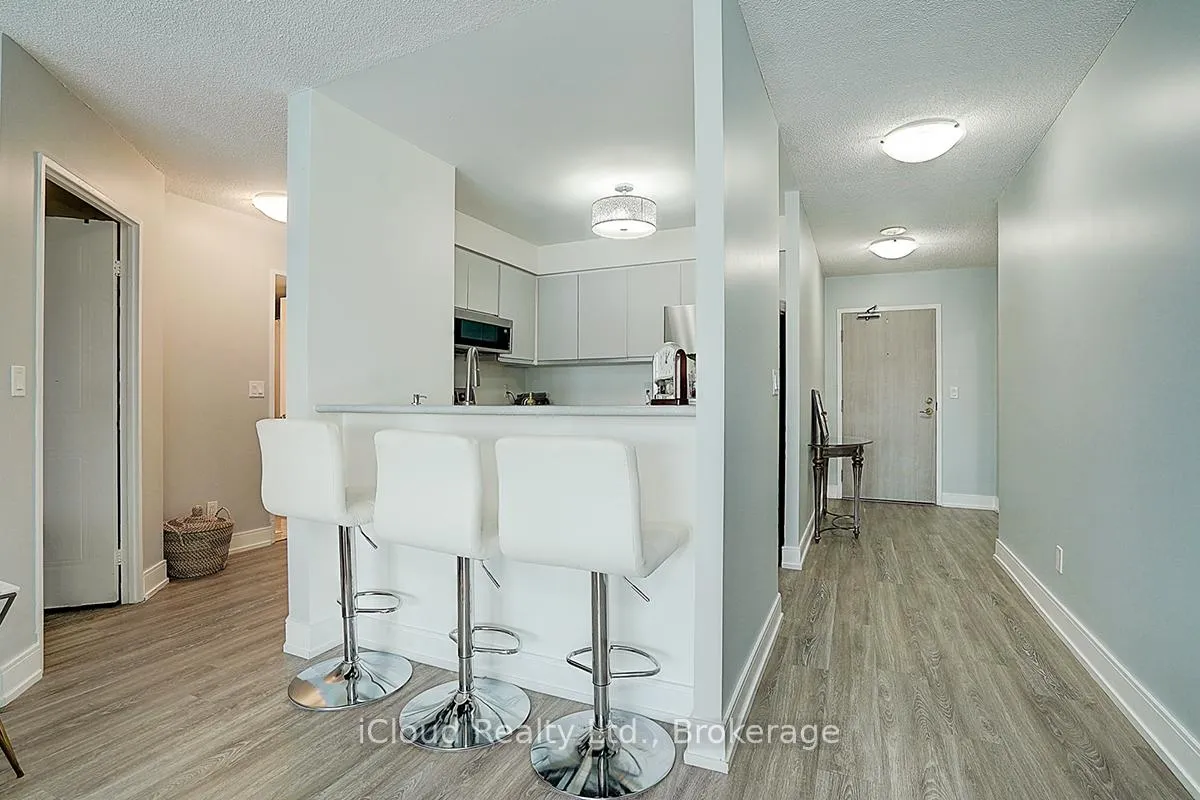 Photo 7 of Unit 903, 140 Dunlop Street E, Barrie, City Centre — HOMEH