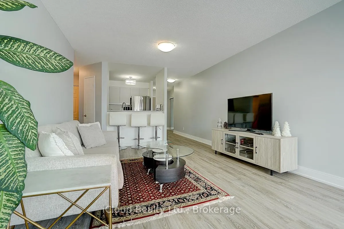 Photo 12 of Unit 903, 140 Dunlop Street E, Barrie, City Centre — HOMEH
