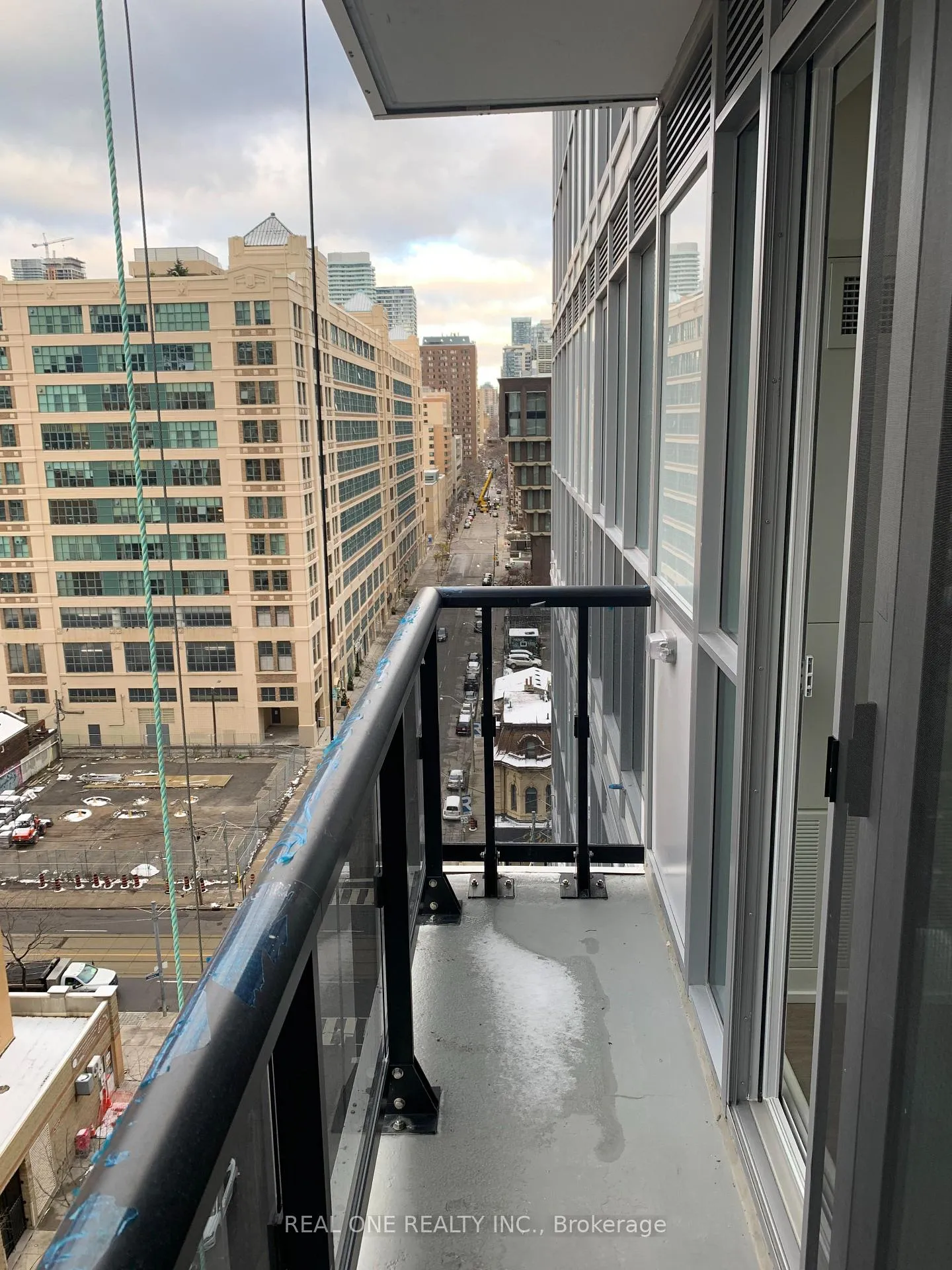 Front of Unit 1107, 77 Mutual Street