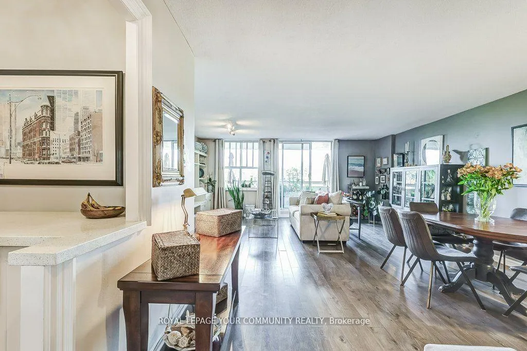 Photo 3 of Unit 507, 80 Inverlochy Boulevard, Markham, Royal Orchard — HOMEH