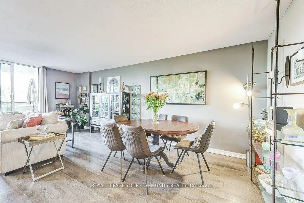 Photo 8 of Unit 507, 80 Inverlochy Boulevard, Markham, Royal Orchard — HOMEH
