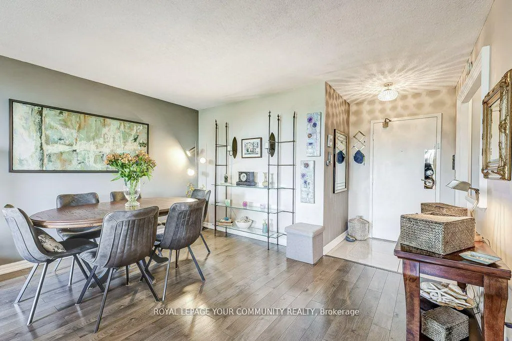 Photo 10 of Unit 507, 80 Inverlochy Boulevard, Markham, Royal Orchard — HOMEH