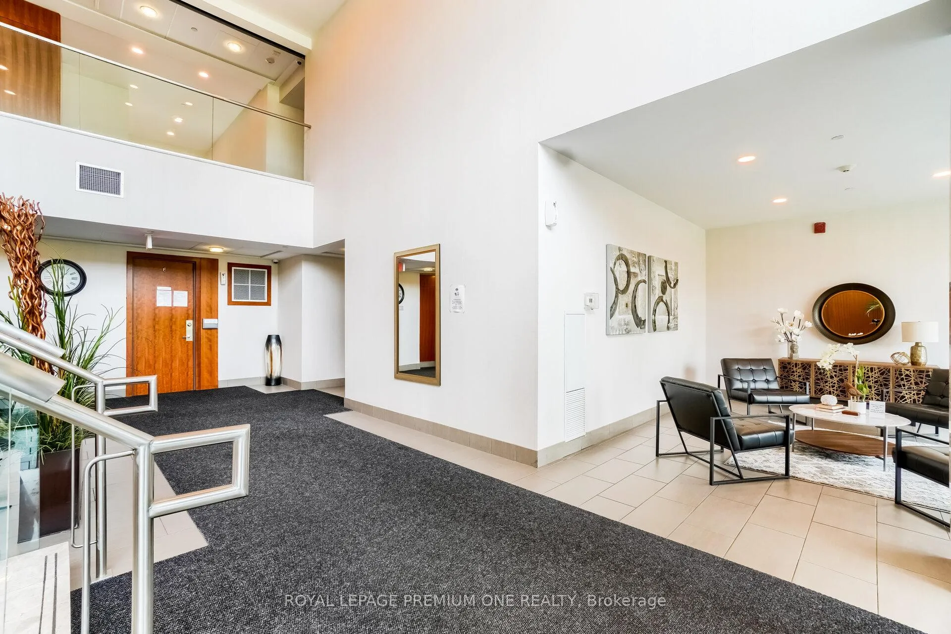 Photo 5 of Unit 107, 4700 Highway 7, Vaughan, East Woodbridge — HOMEH