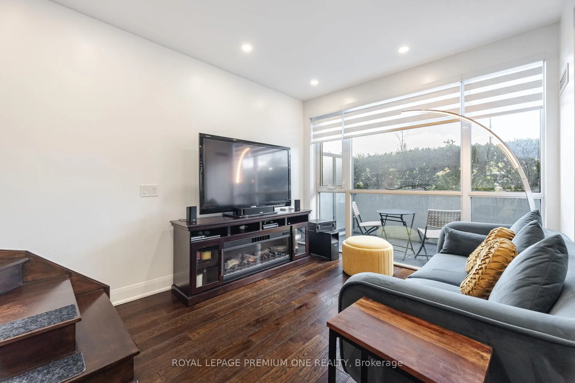 Photo 19 of Unit 107, 4700 Highway 7, Vaughan, East Woodbridge — HOMEH