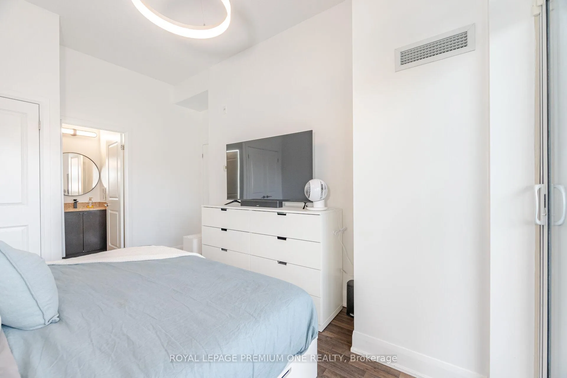 Photo 28 of Unit 107, 4700 Highway 7, Vaughan, East Woodbridge — HOMEH
