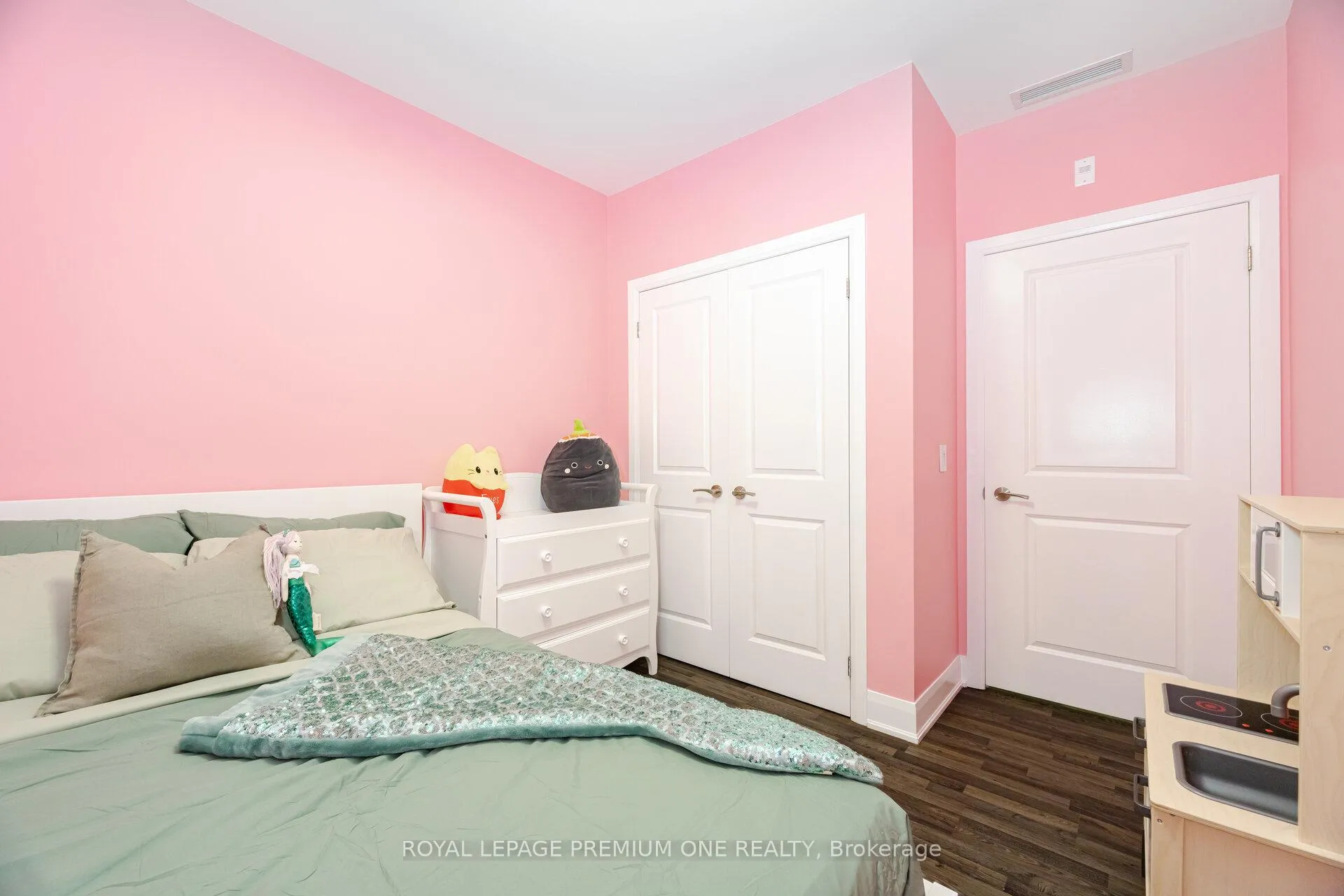 Photo 37 of Unit 107, 4700 Highway 7, Vaughan, East Woodbridge — HOMEH