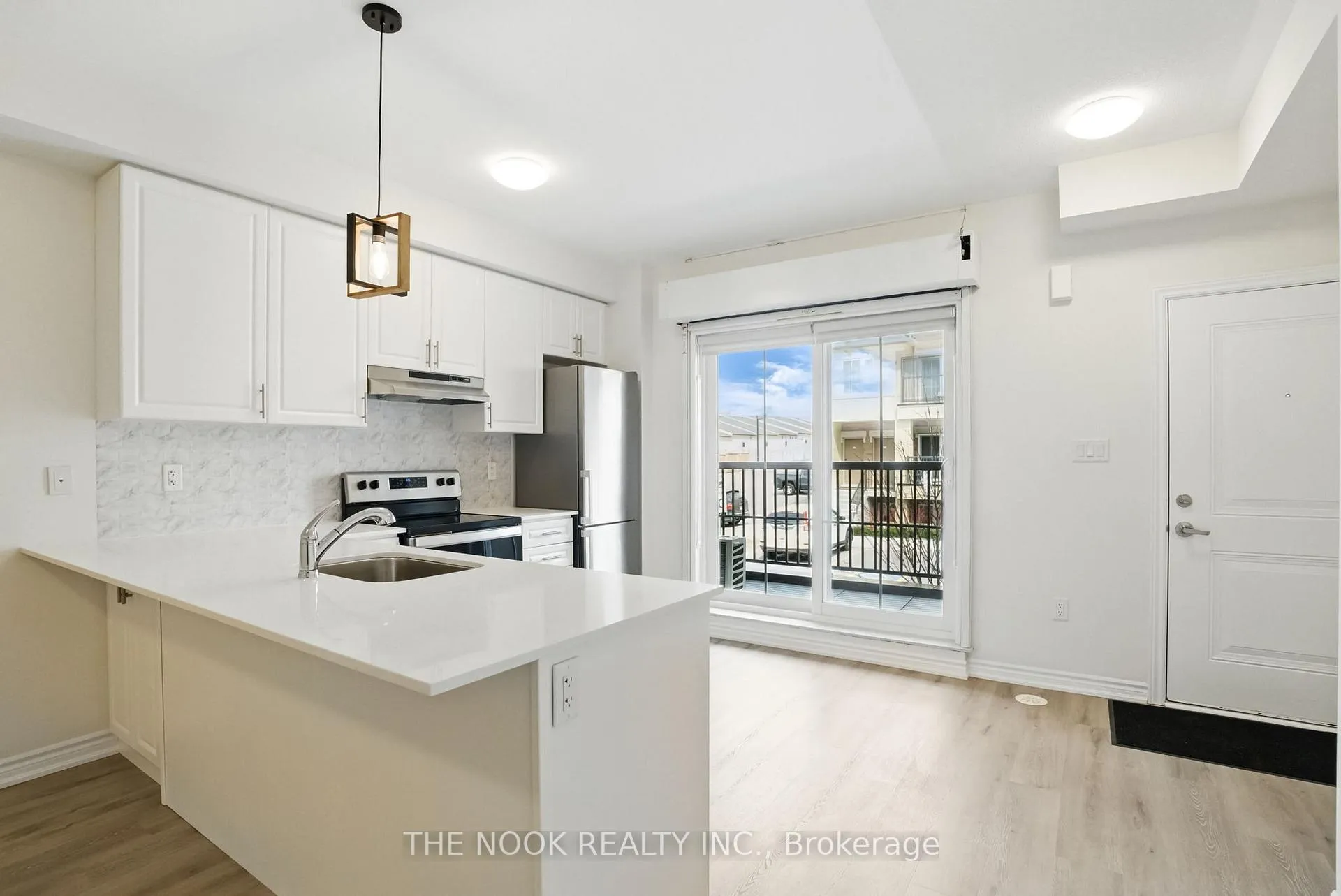 Photo 6 of Unit 6, 470 Beresford Path, Oshawa, Central — HOMEH