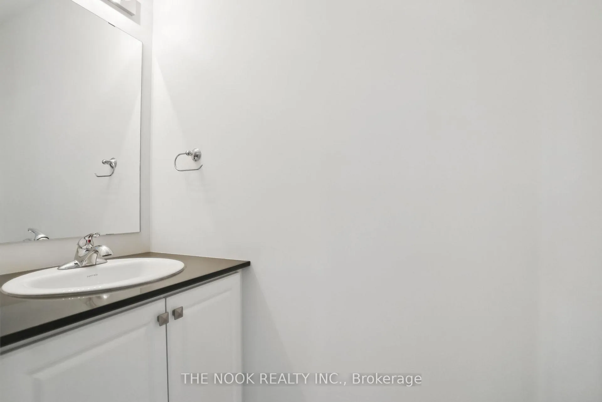 Photo 13 of Unit 6, 470 Beresford Path, Oshawa, Central — HOMEH