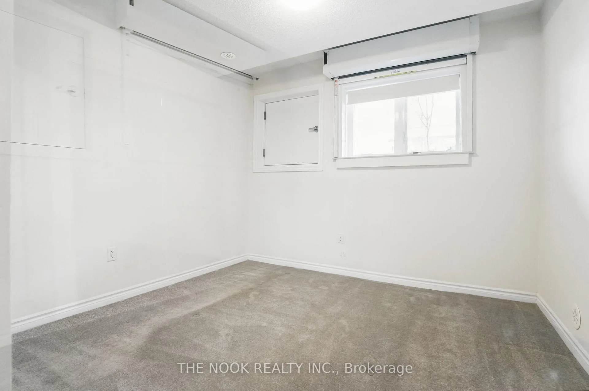 Photo 16 of Unit 6, 470 Beresford Path, Oshawa, Central — HOMEH