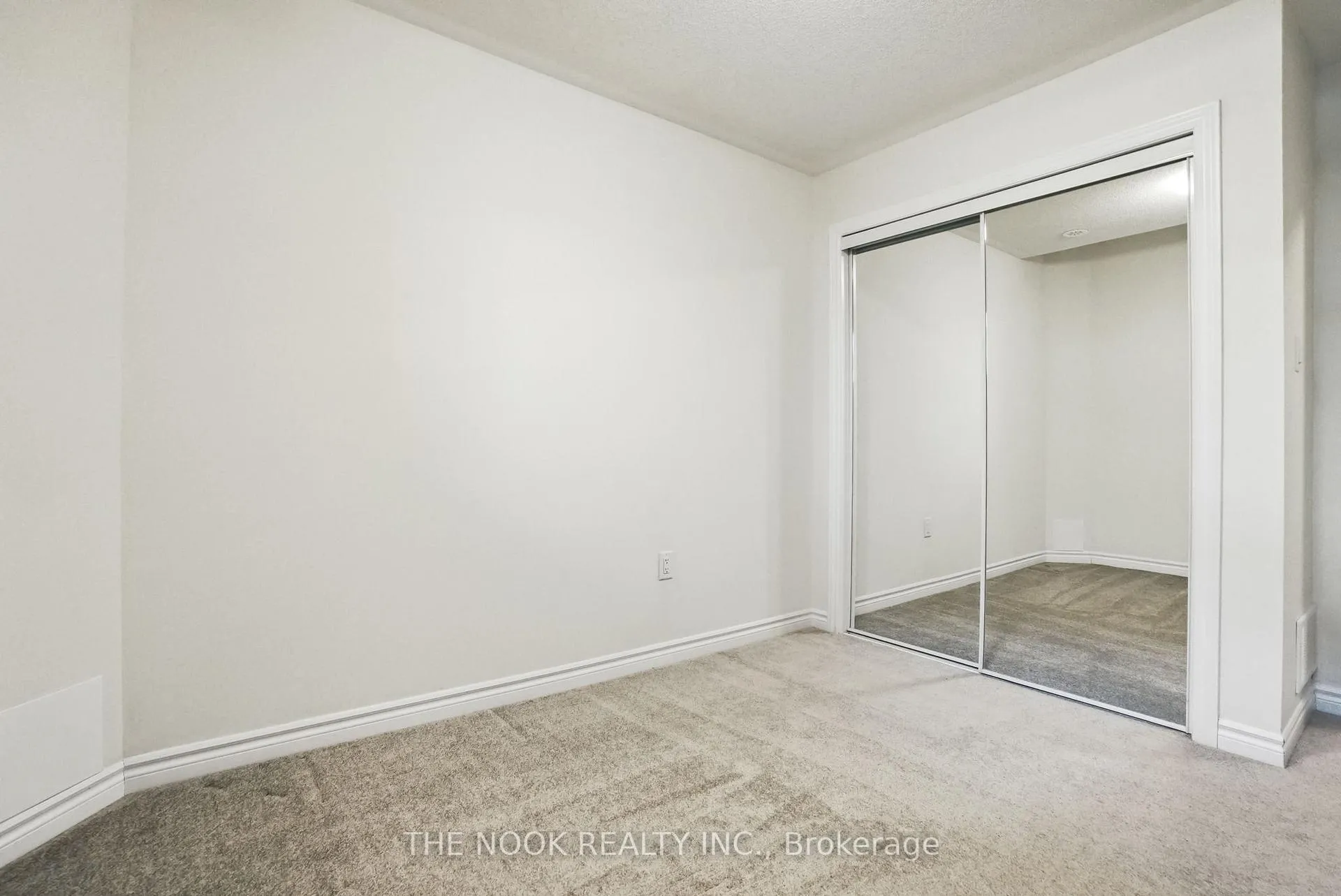 Photo 17 of Unit 6, 470 Beresford Path, Oshawa, Central — HOMEH