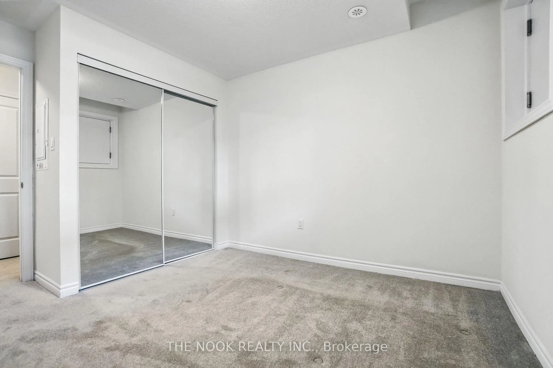 Photo 19 of Unit 6, 470 Beresford Path, Oshawa, Central — HOMEH