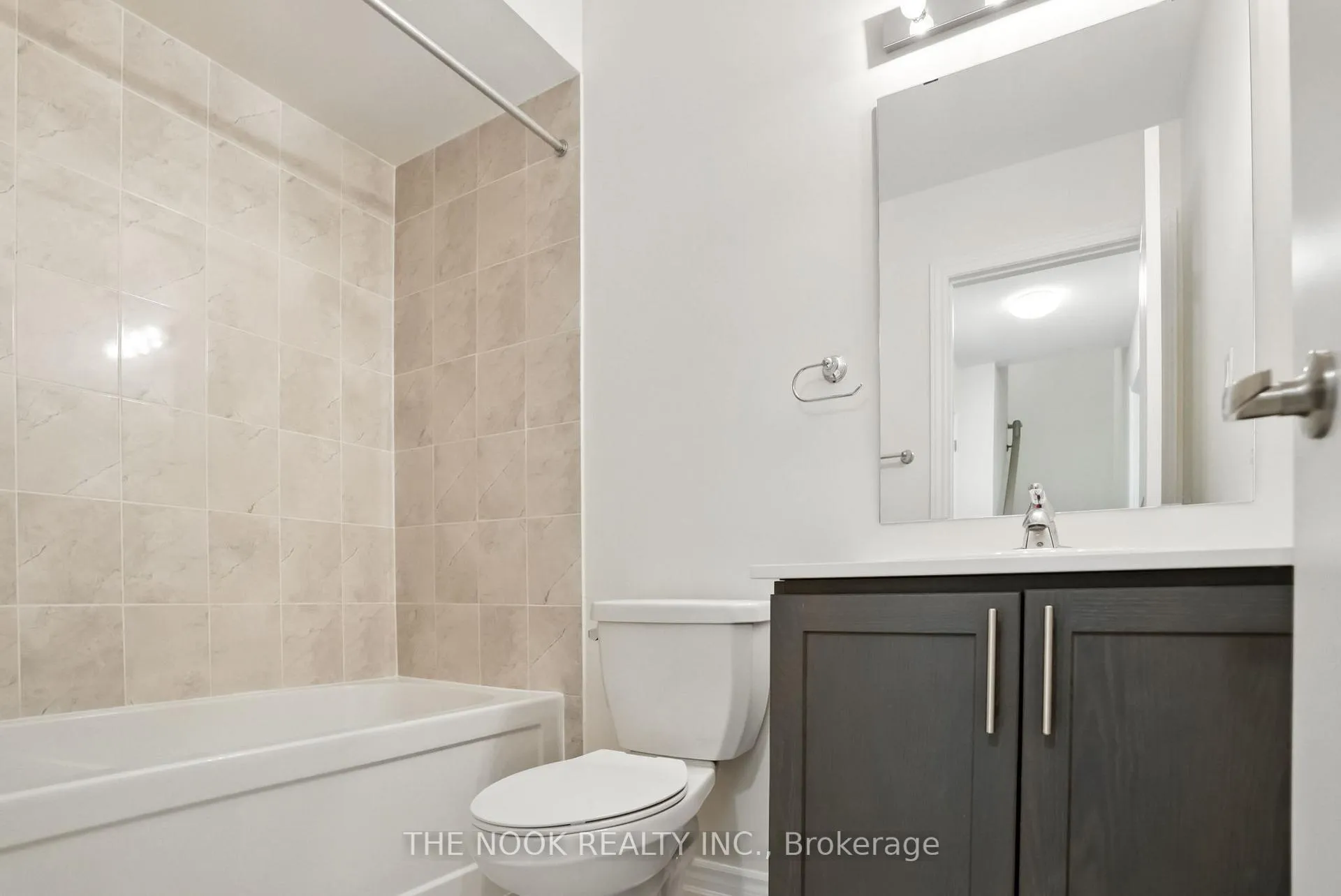 Photo 20 of Unit 6, 470 Beresford Path, Oshawa, Central — HOMEH