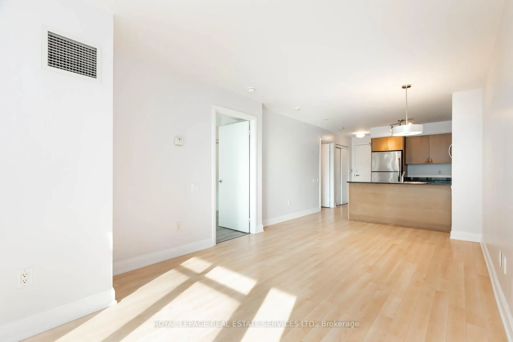 Photo 10 of Unit 604, 2191 Yonge Street, Toronto, Mount Pleasant West — HOMEH