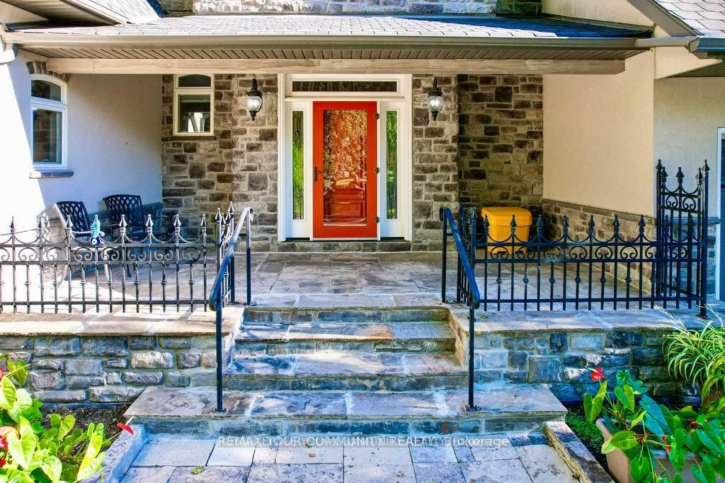 Photo 4 of 57 Joseph Street S, Markham, Old Markham Village — HOMEH