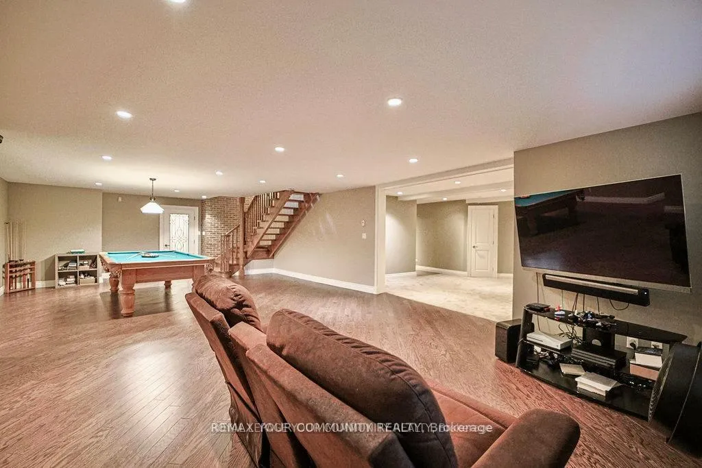 Photo 35 of 57 Joseph Street S, Markham, Old Markham Village — HOMEH