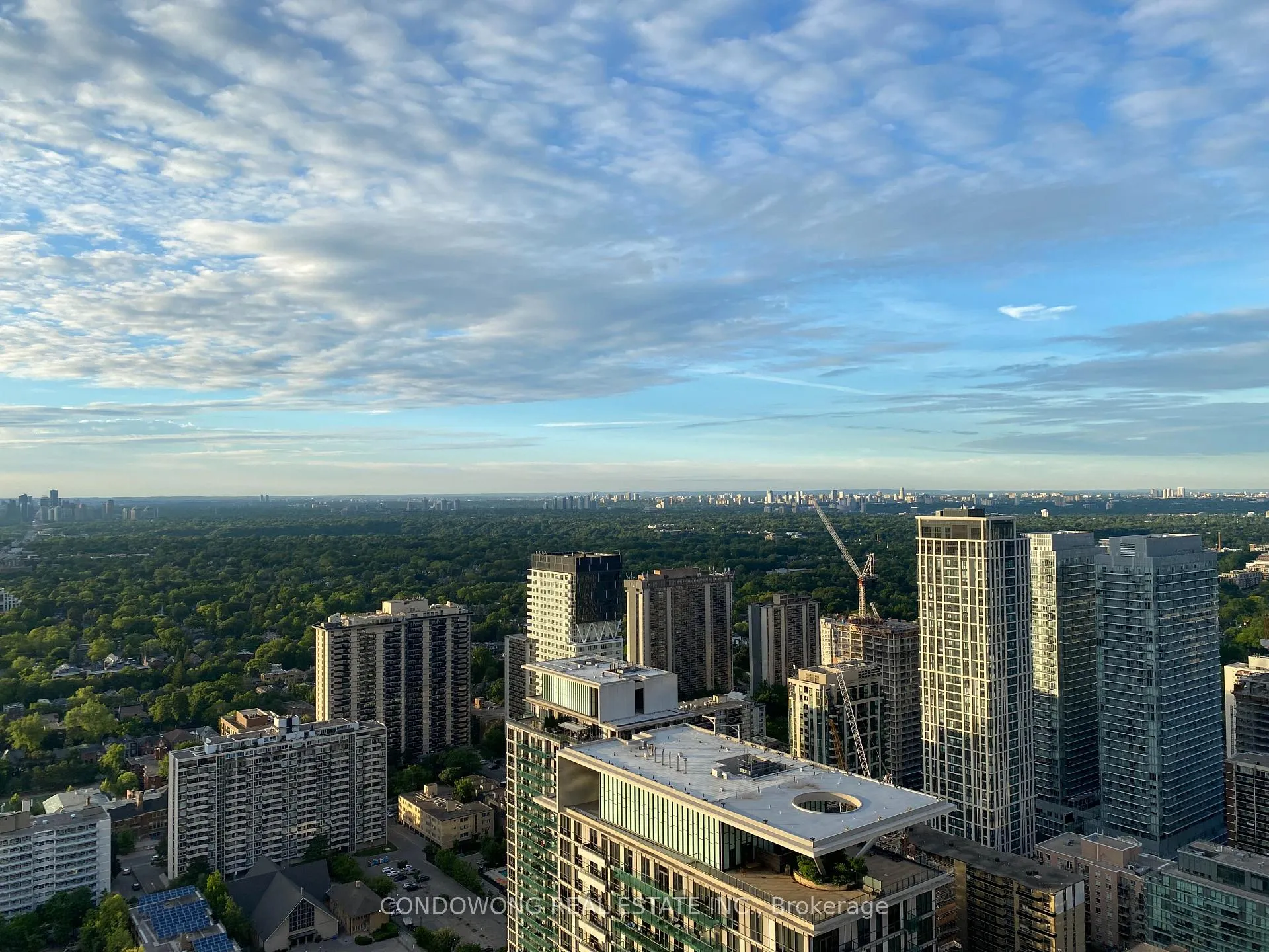 Photo 1 of Unit 4103, 39 Roehampton Avenue, Toronto, Mount Pleasant West — HOMEH