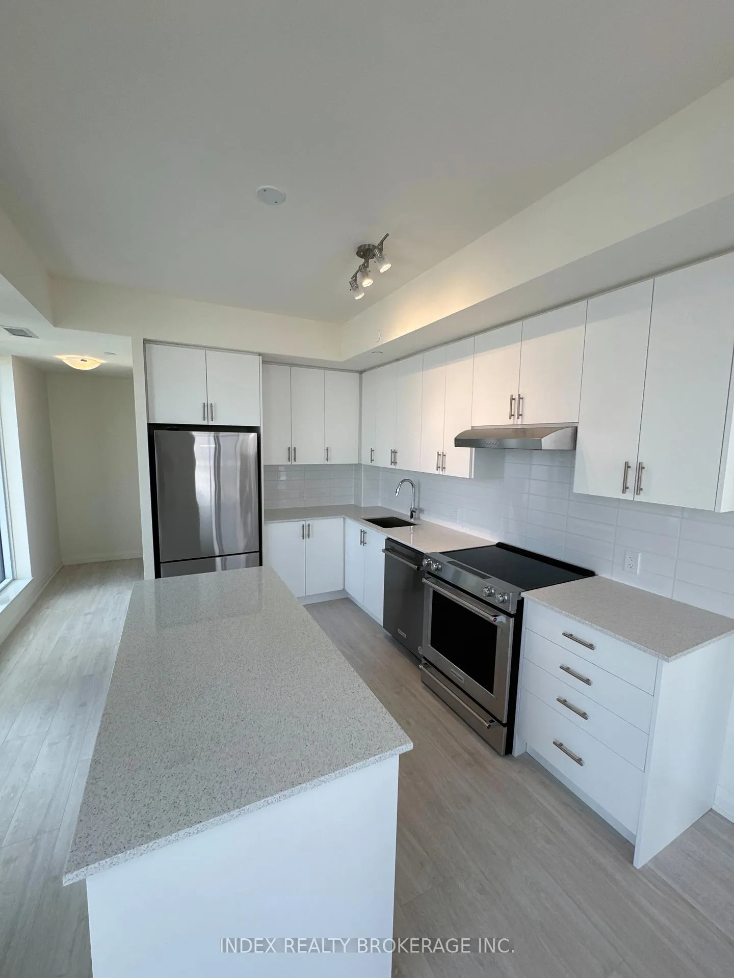 Photo 3 of Unit 2009, 8960 Jane Street, Vaughan, Vellore Village — HOMEH