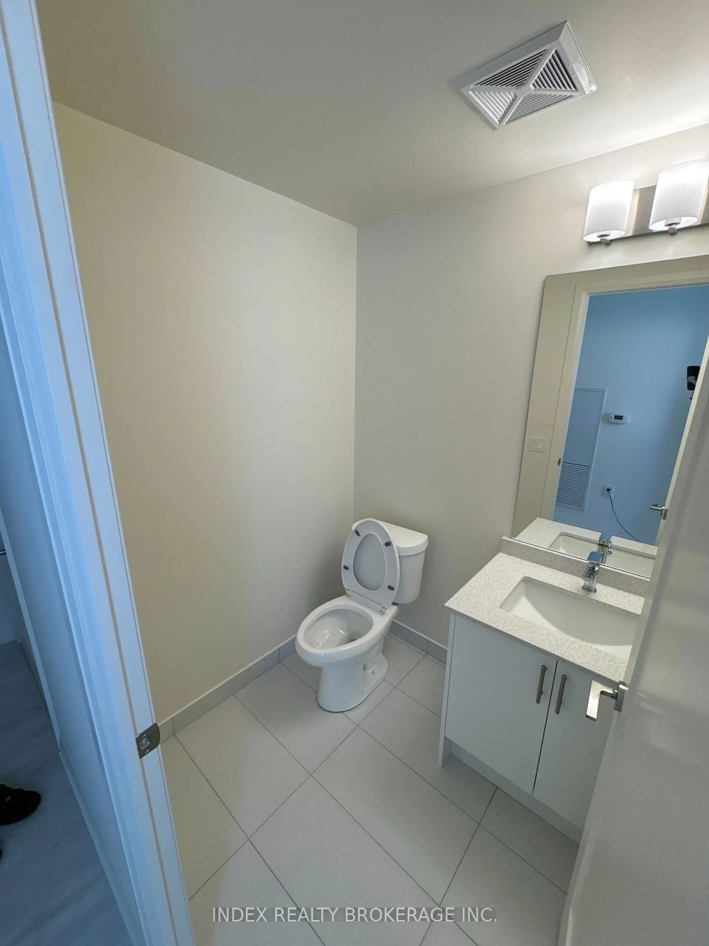 Photo 6 of Unit 2009, 8960 Jane Street, Vaughan, Vellore Village — HOMEH