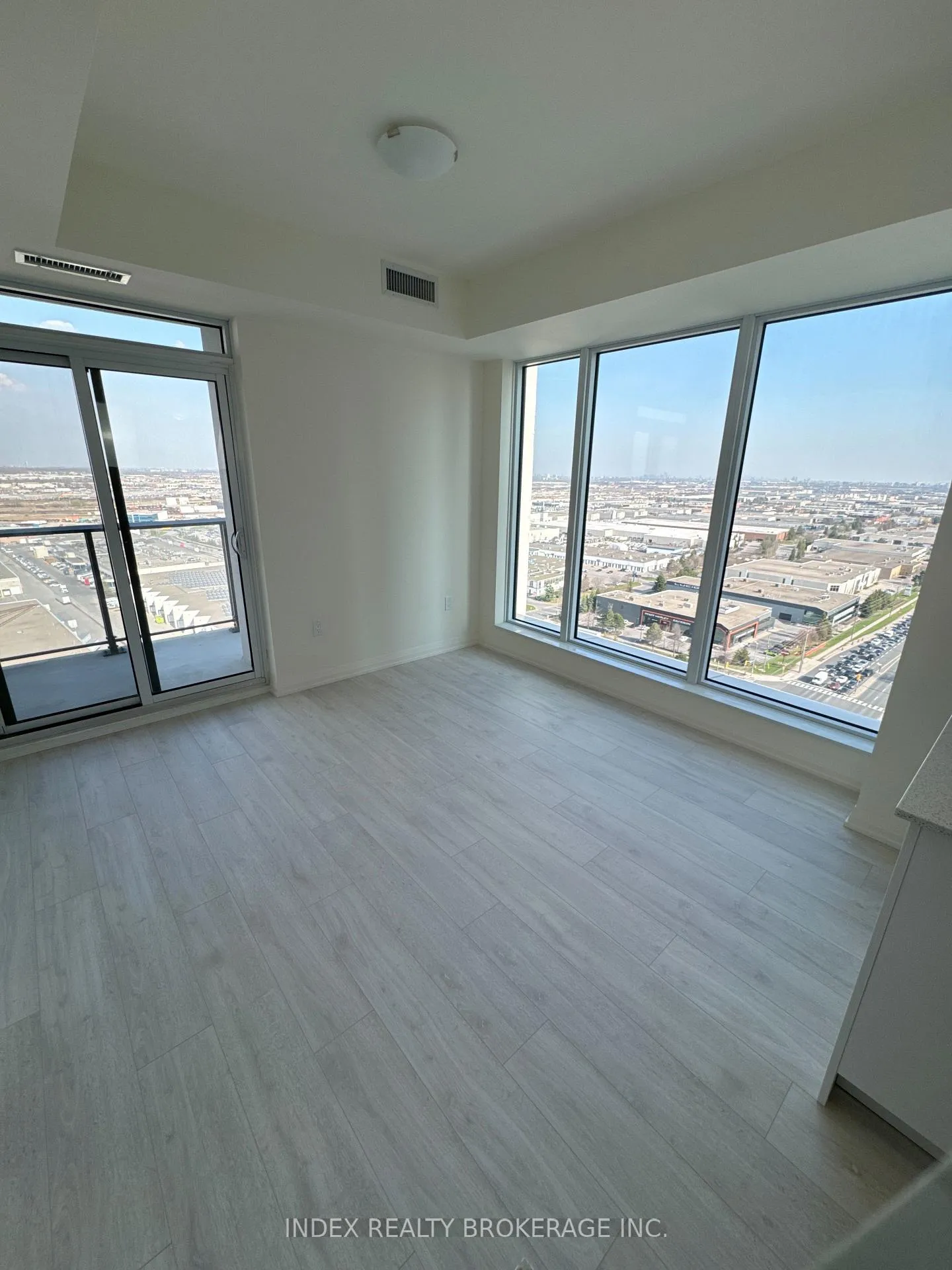 Photo 9 of Unit 2009, 8960 Jane Street, Vaughan, Vellore Village — HOMEH