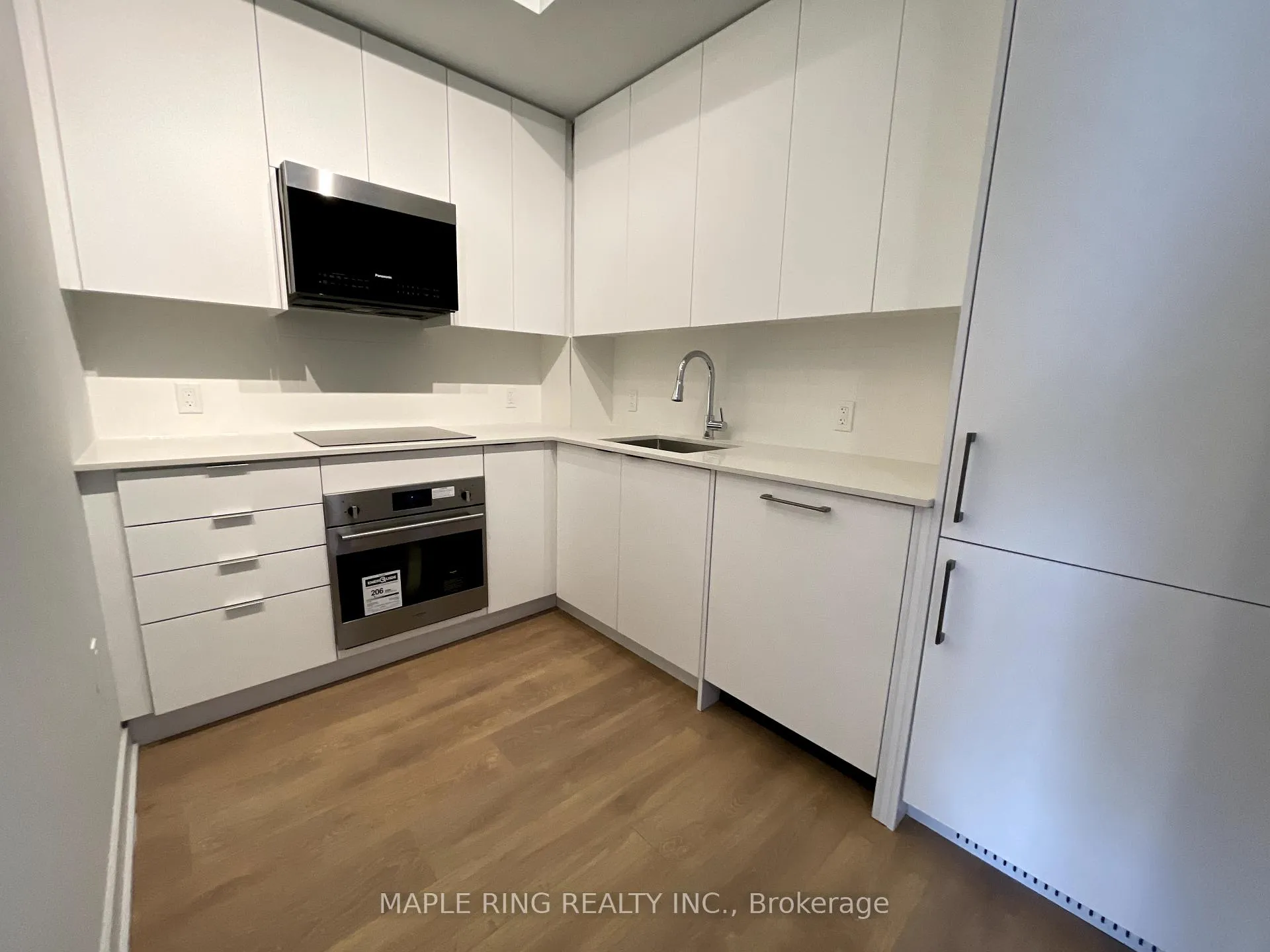 Photo 3 of Unit 2411, 2920 Highway 7 Road, Vaughan, Concord — HOMEH