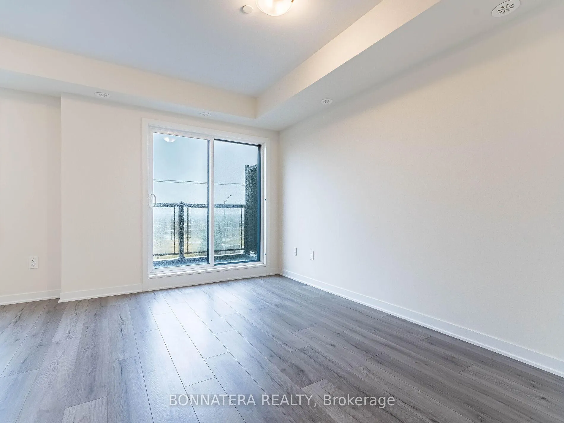 Photo 13 of Unit 303, 1695 Dersan Street, Pickering, Duffin Heights — HOMEH