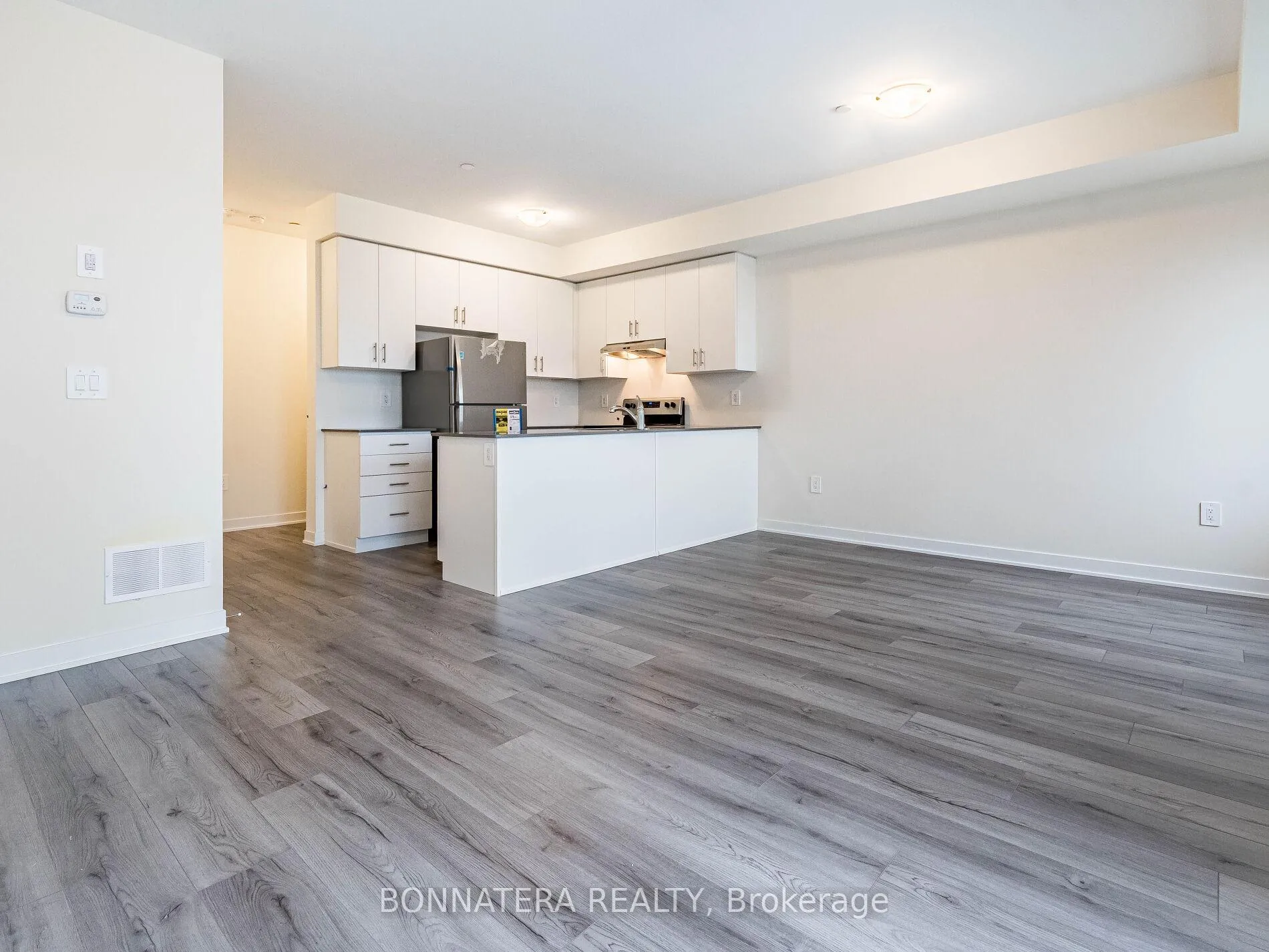 Photo 14 of Unit 303, 1695 Dersan Street, Pickering, Duffin Heights — HOMEH
