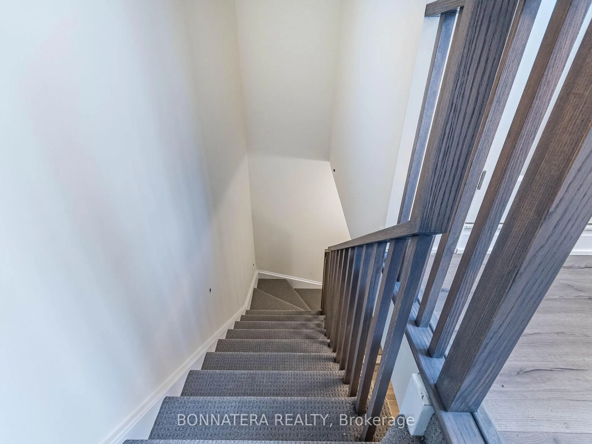 Photo 20 of Unit 303, 1695 Dersan Street, Pickering, Duffin Heights — HOMEH
