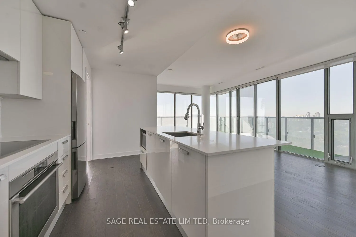 Photo 4 of Unit LPh02, 1815 Yonge Street, Toronto, Mount Pleasant West — HOMEH