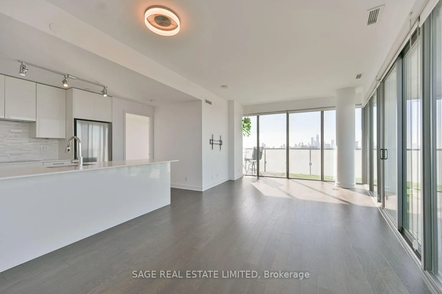 Photo 7 of Unit LPh02, 1815 Yonge Street, Toronto, Mount Pleasant West — HOMEH
