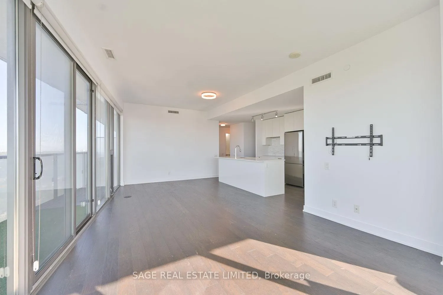 Photo 11 of Unit LPh02, 1815 Yonge Street, Toronto, Mount Pleasant West — HOMEH
