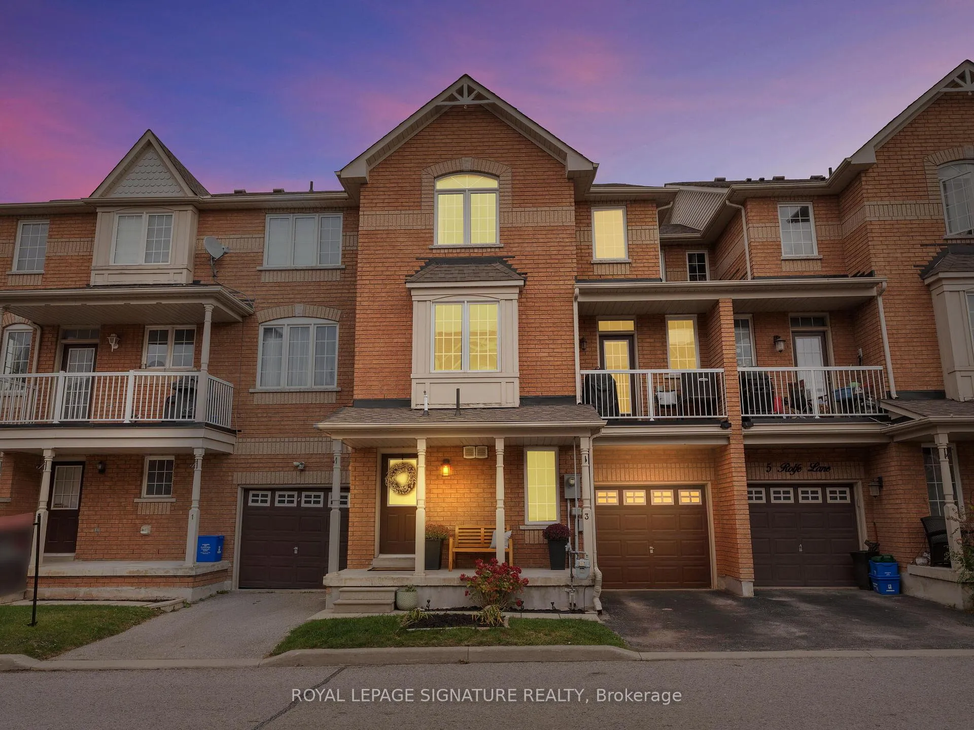 Photo 1 of 3 Rolfe Lane, Ajax, South East — HOMEH