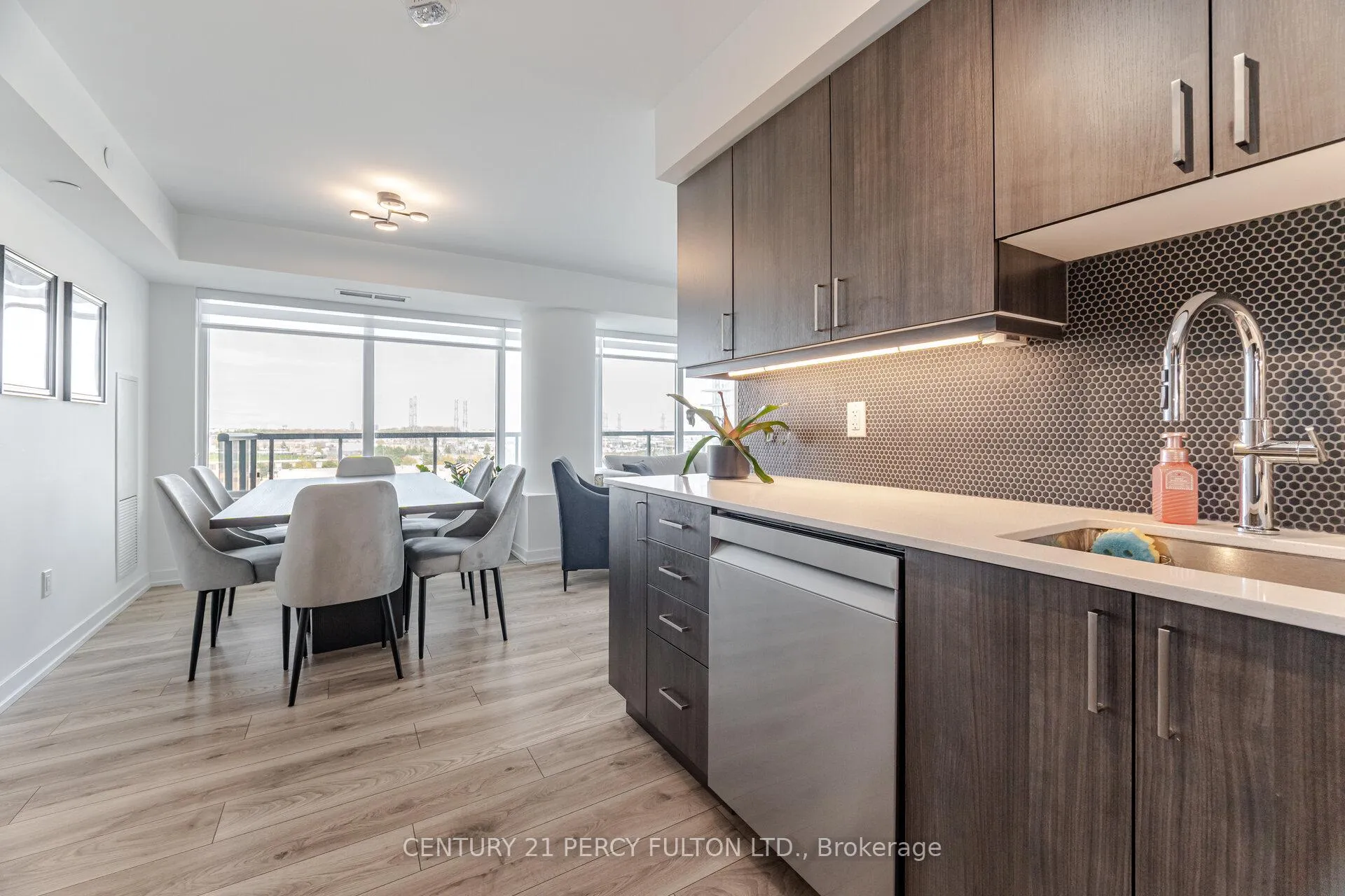 Photo 9 of Unit 902, 1455 Celebration Drive, Pickering, Bay Ridges — HOMEH