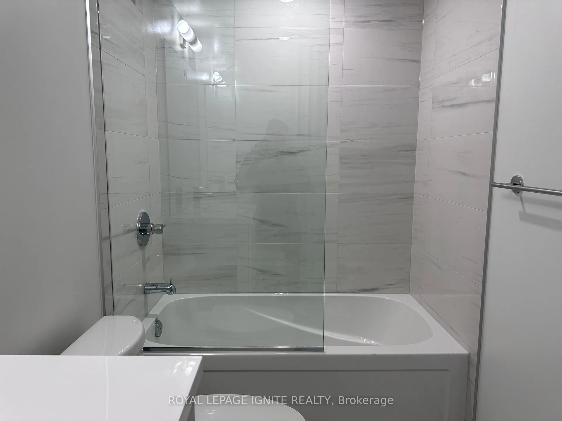 Photo 12 of Unit 503, 195 Commerce Street, Vaughan, Vaughan Corporate Centre — HOMEH