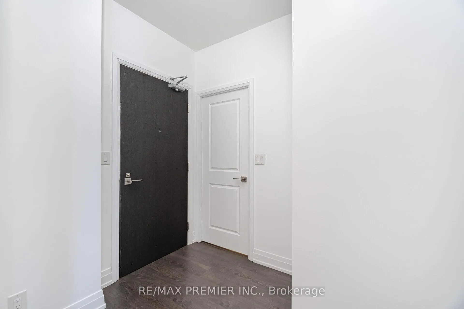 Photo 7 of Unit 3205, 3600 Highway 7, Vaughan, Vaughan Corporate Centre — HOMEH