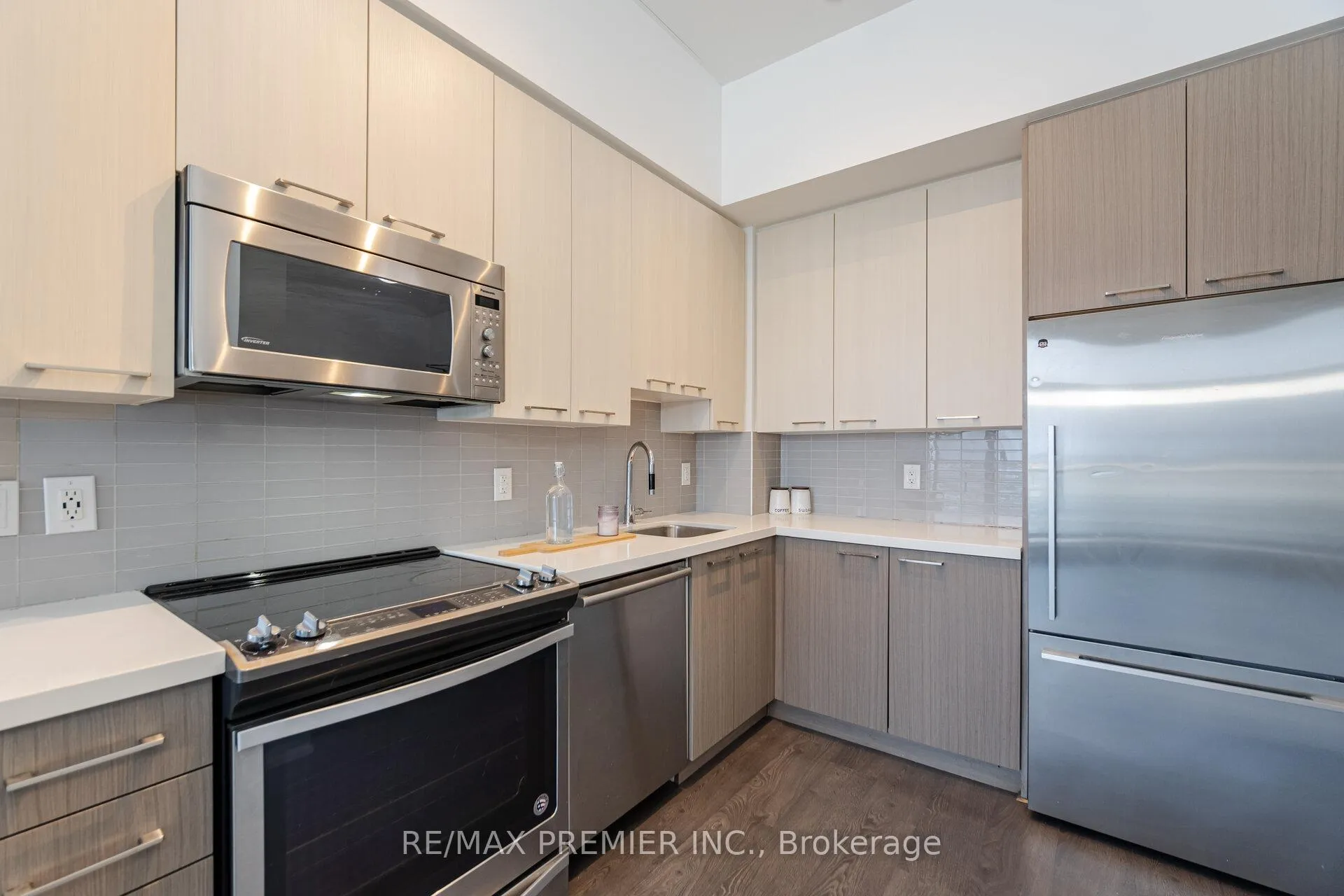 Photo 11 of Unit 3205, 3600 Highway 7, Vaughan, Vaughan Corporate Centre — HOMEH