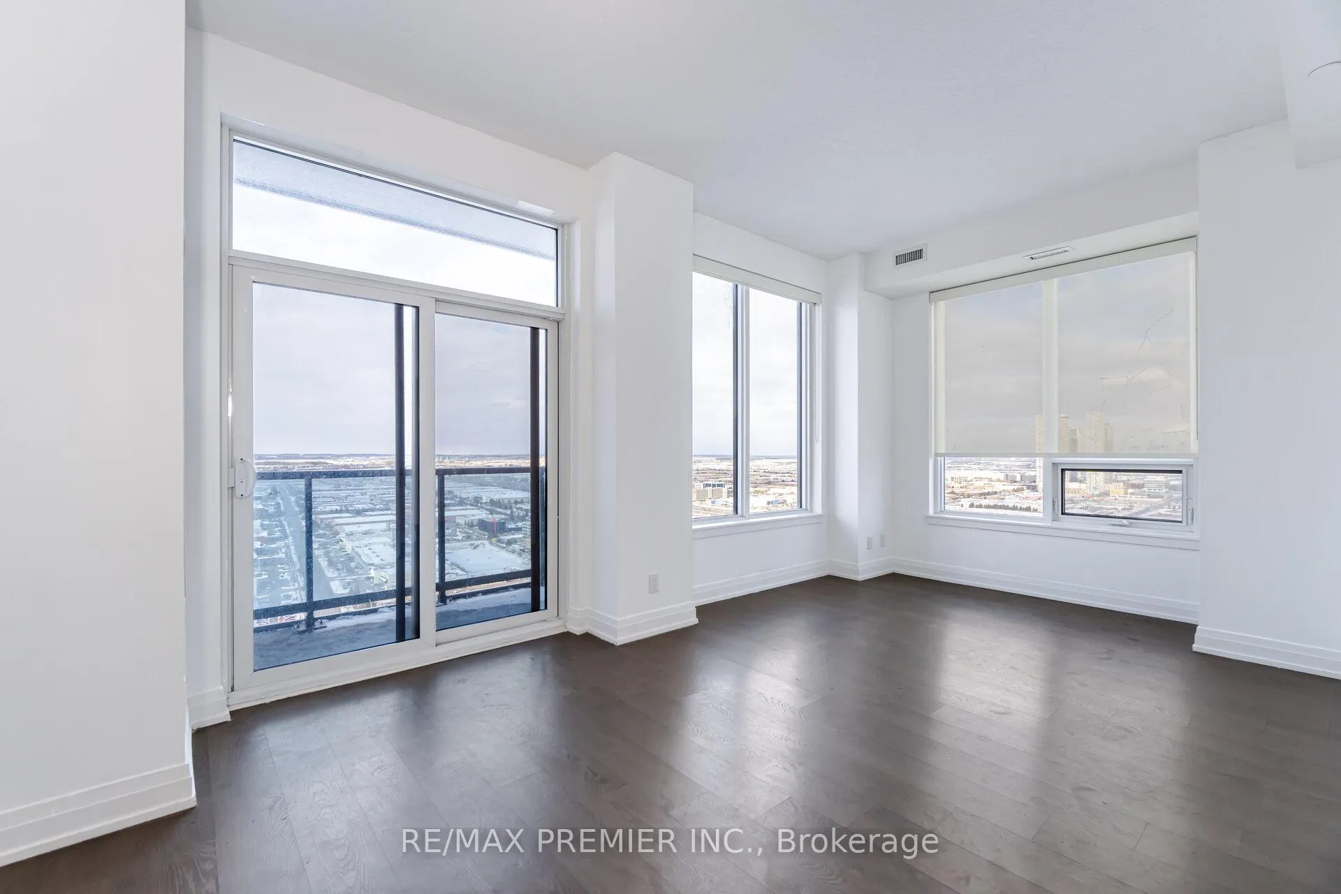 Photo 14 of Unit 3205, 3600 Highway 7, Vaughan, Vaughan Corporate Centre — HOMEH