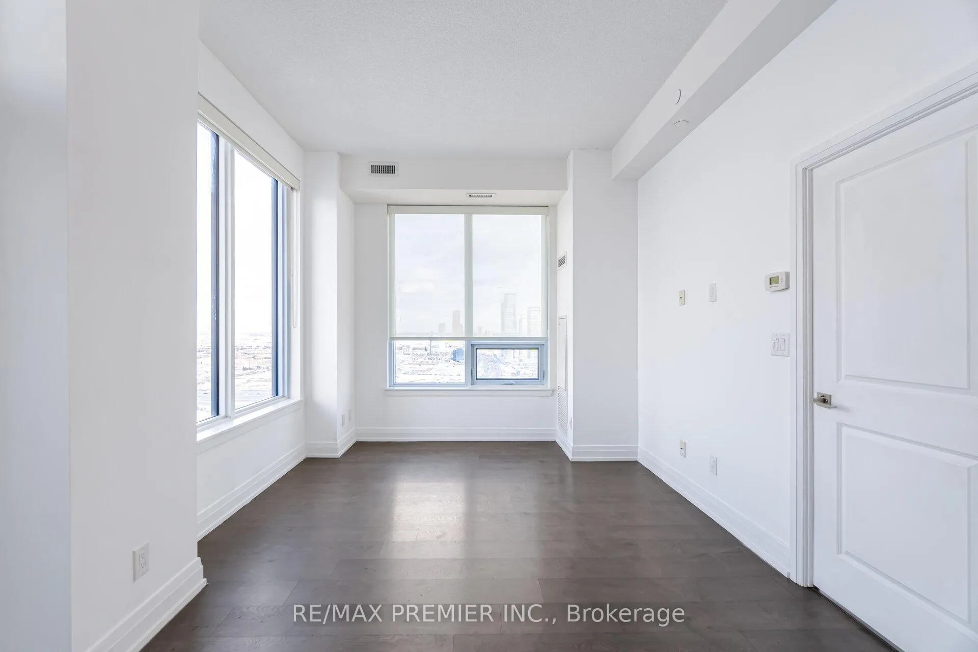 Photo 16 of Unit 3205, 3600 Highway 7, Vaughan, Vaughan Corporate Centre — HOMEH