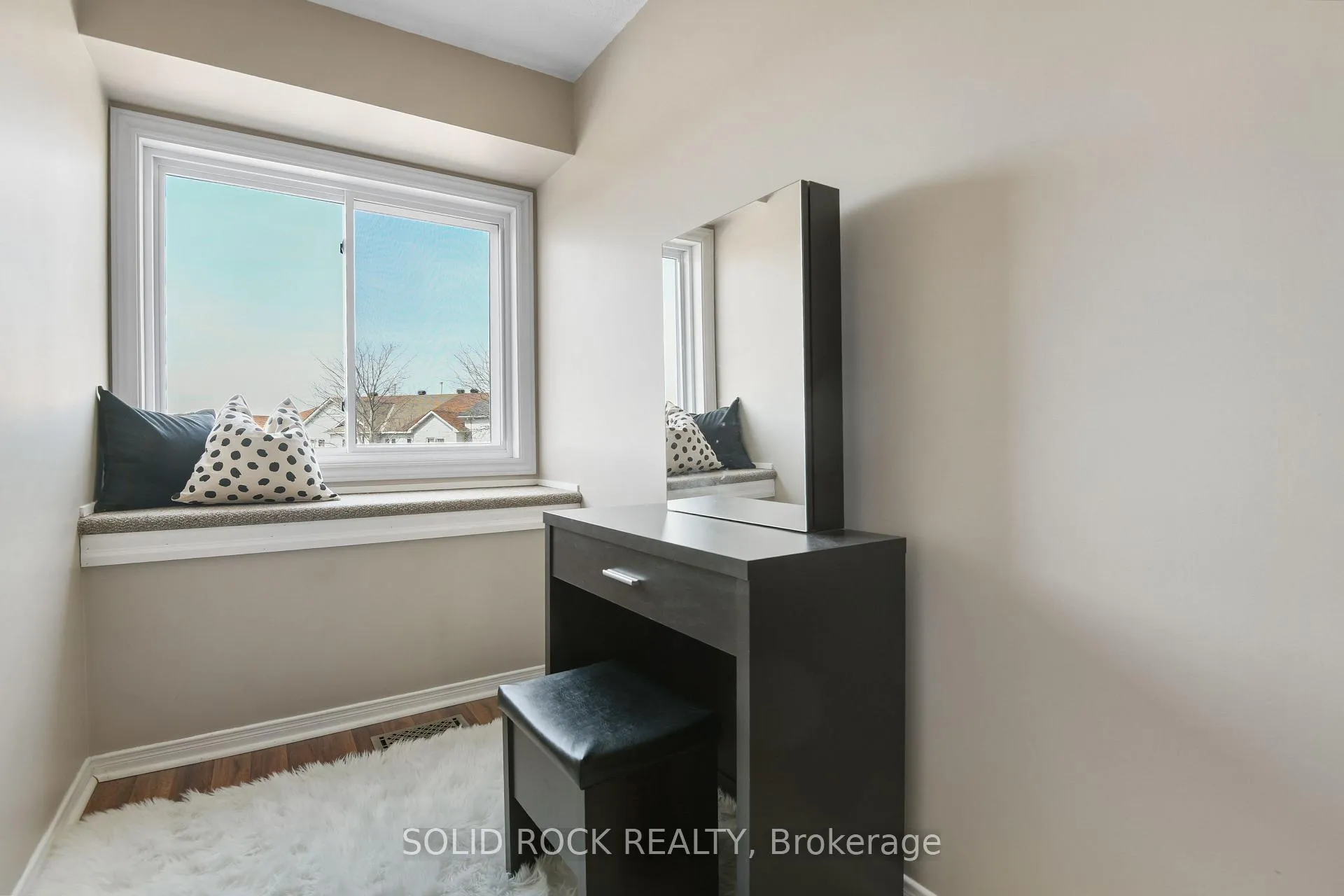 Photo 20 of 50 Spruce Crescent, Arnprior — HOMEH