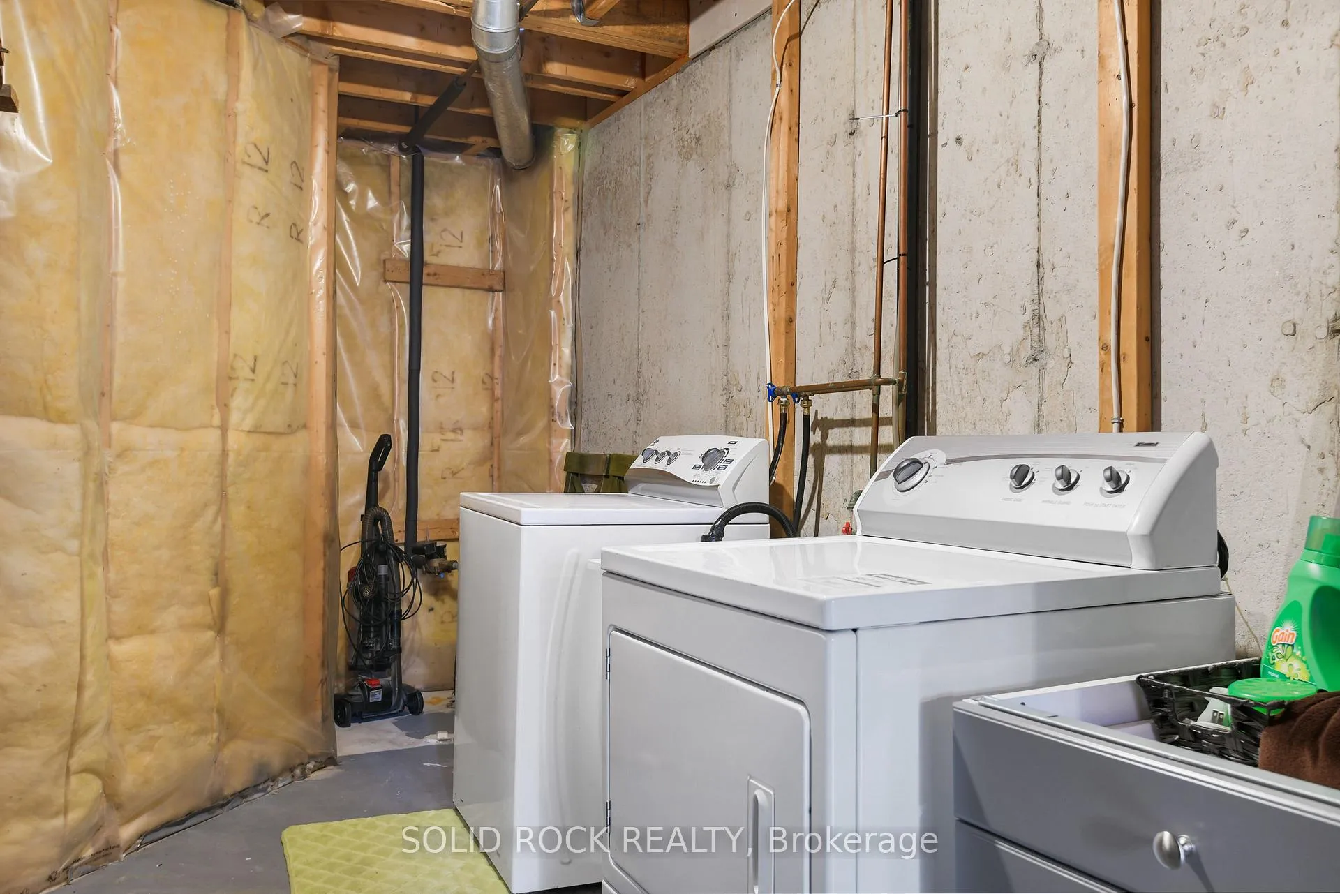 Photo 28 of 50 Spruce Crescent, Arnprior — HOMEH