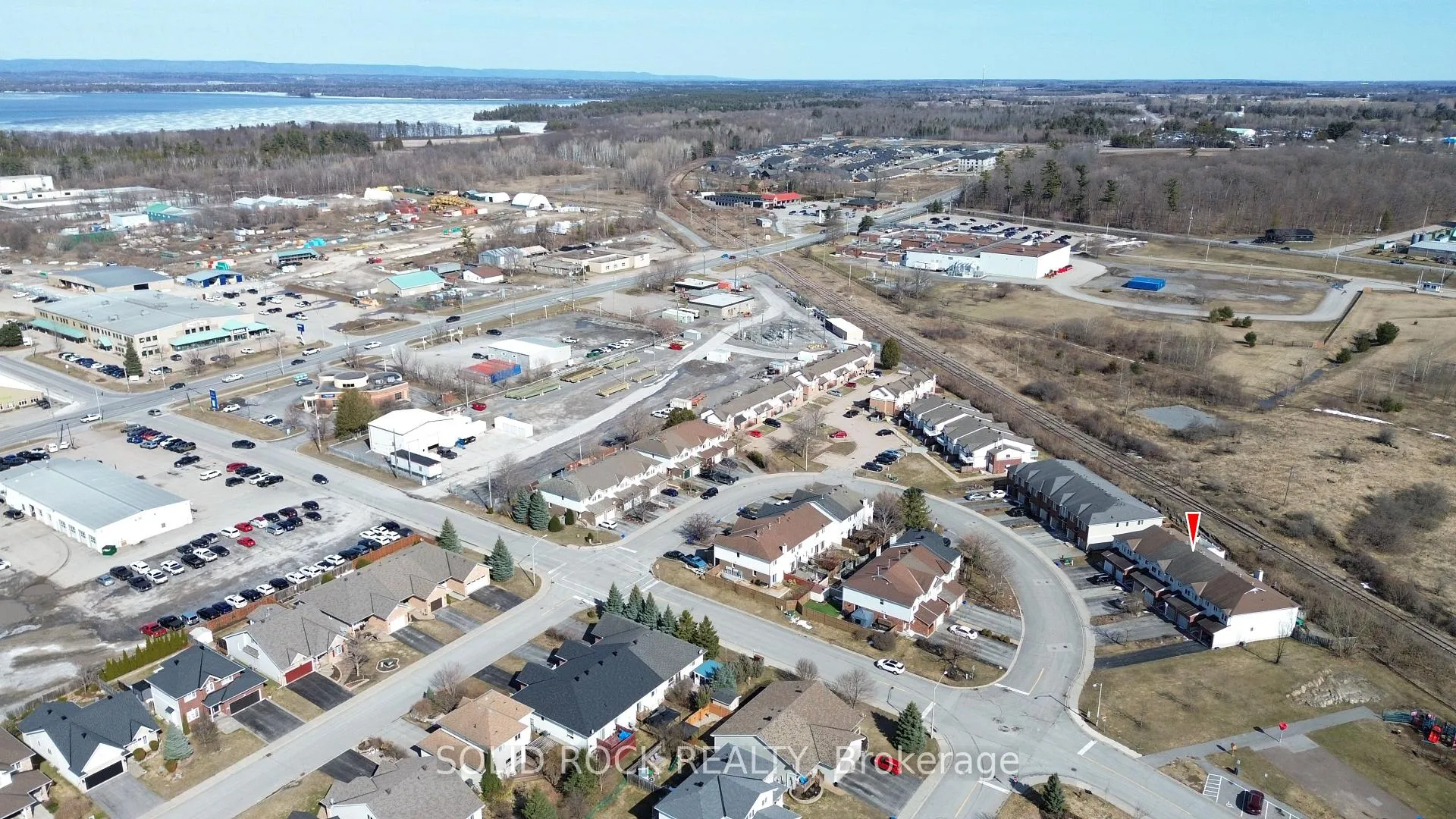 Photo 33 of 50 Spruce Crescent, Arnprior — HOMEH