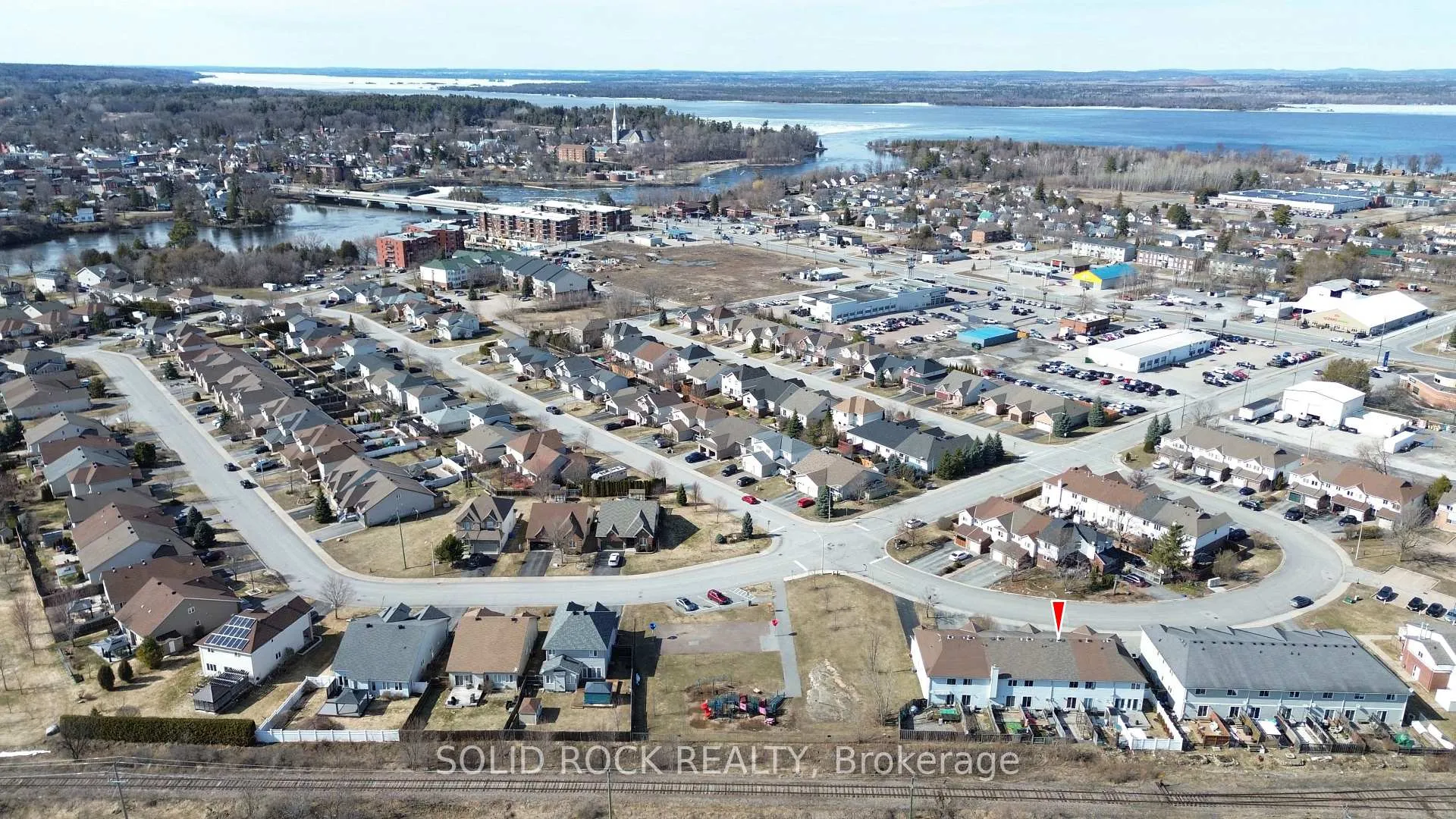 Photo 35 of 50 Spruce Crescent, Arnprior — HOMEH