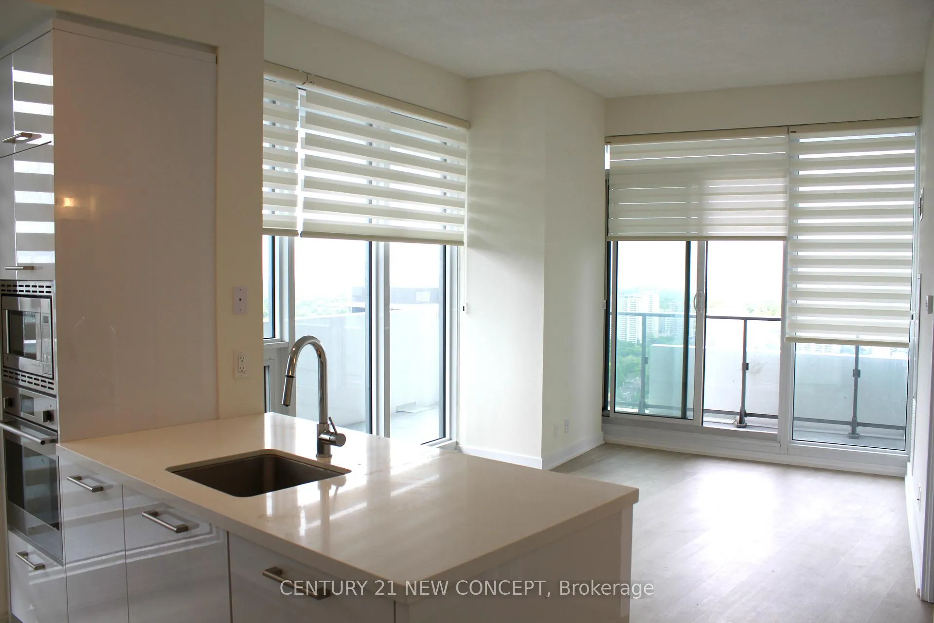 Photo 5 of Unit 2903, 2221 Yonge Street, Toronto, Mount Pleasant West — HOMEH