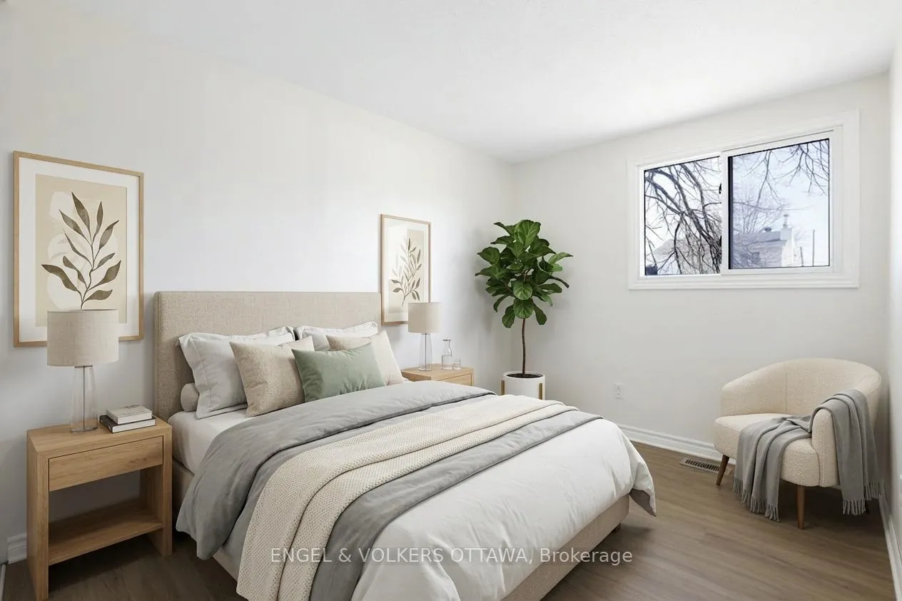 Photo 23 of 424 Phoenix Crescent, Ottawa, Bilberry Creek/Queenswood Heights — HOMEH