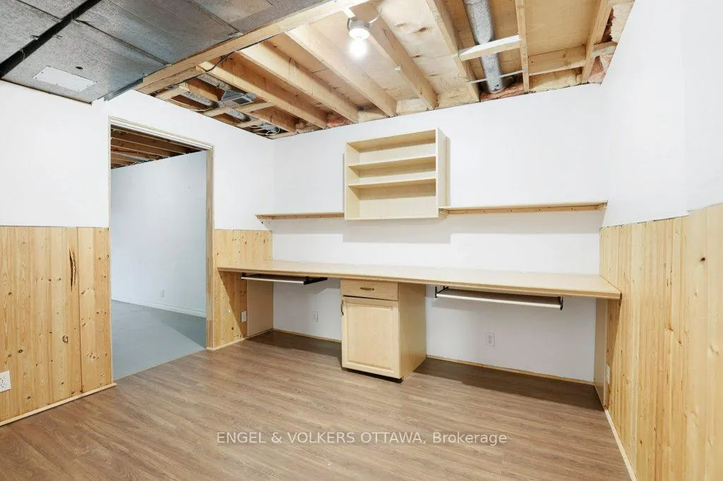 Photo 34 of 424 Phoenix Crescent, Ottawa, Bilberry Creek/Queenswood Heights — HOMEH