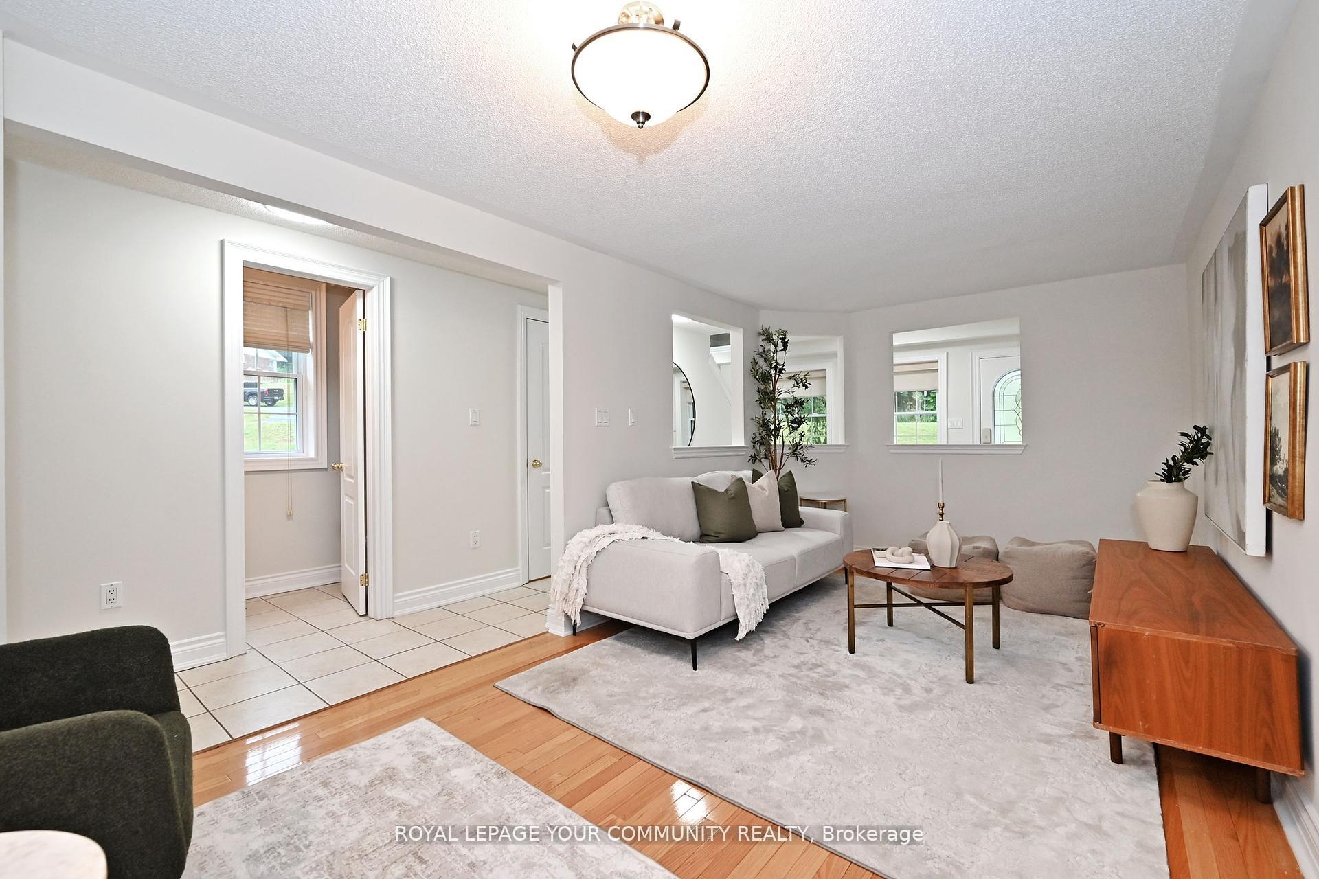 Photo 8 of 50 The Queensway, Georgina, Keswick North — HOMEH