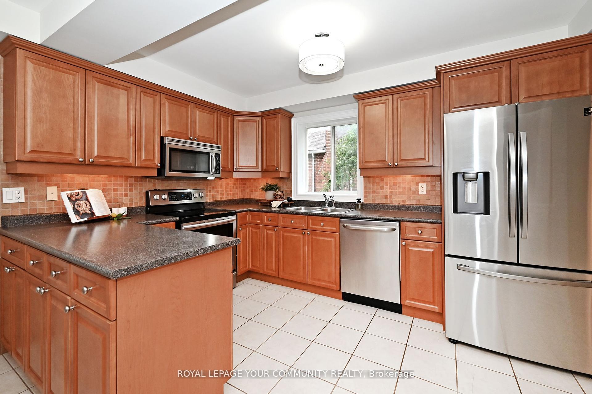 Photo 14 of 50 The Queensway, Georgina, Keswick North — HOMEH