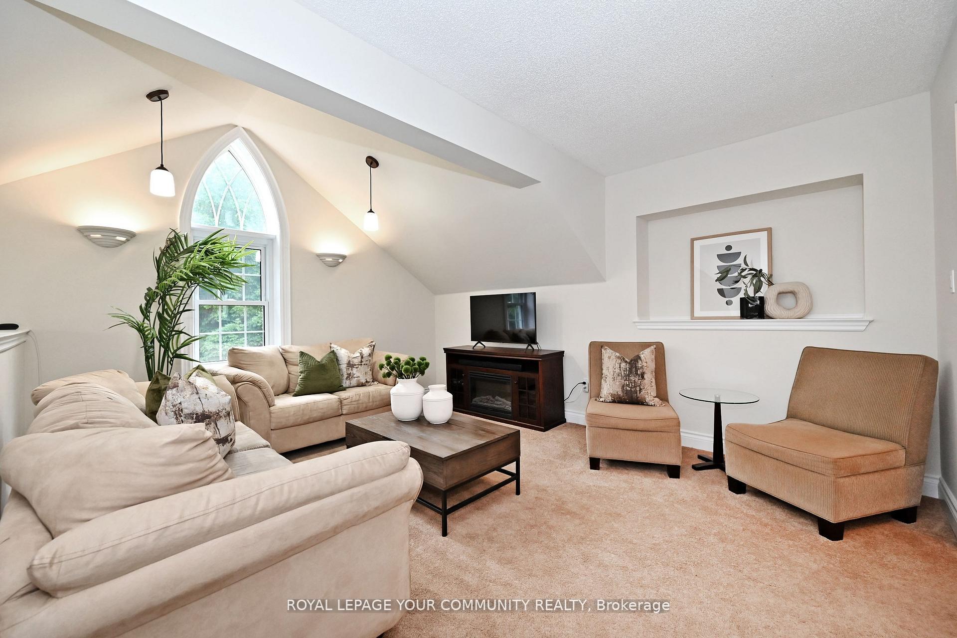 Photo 22 of 50 The Queensway, Georgina, Keswick North — HOMEH