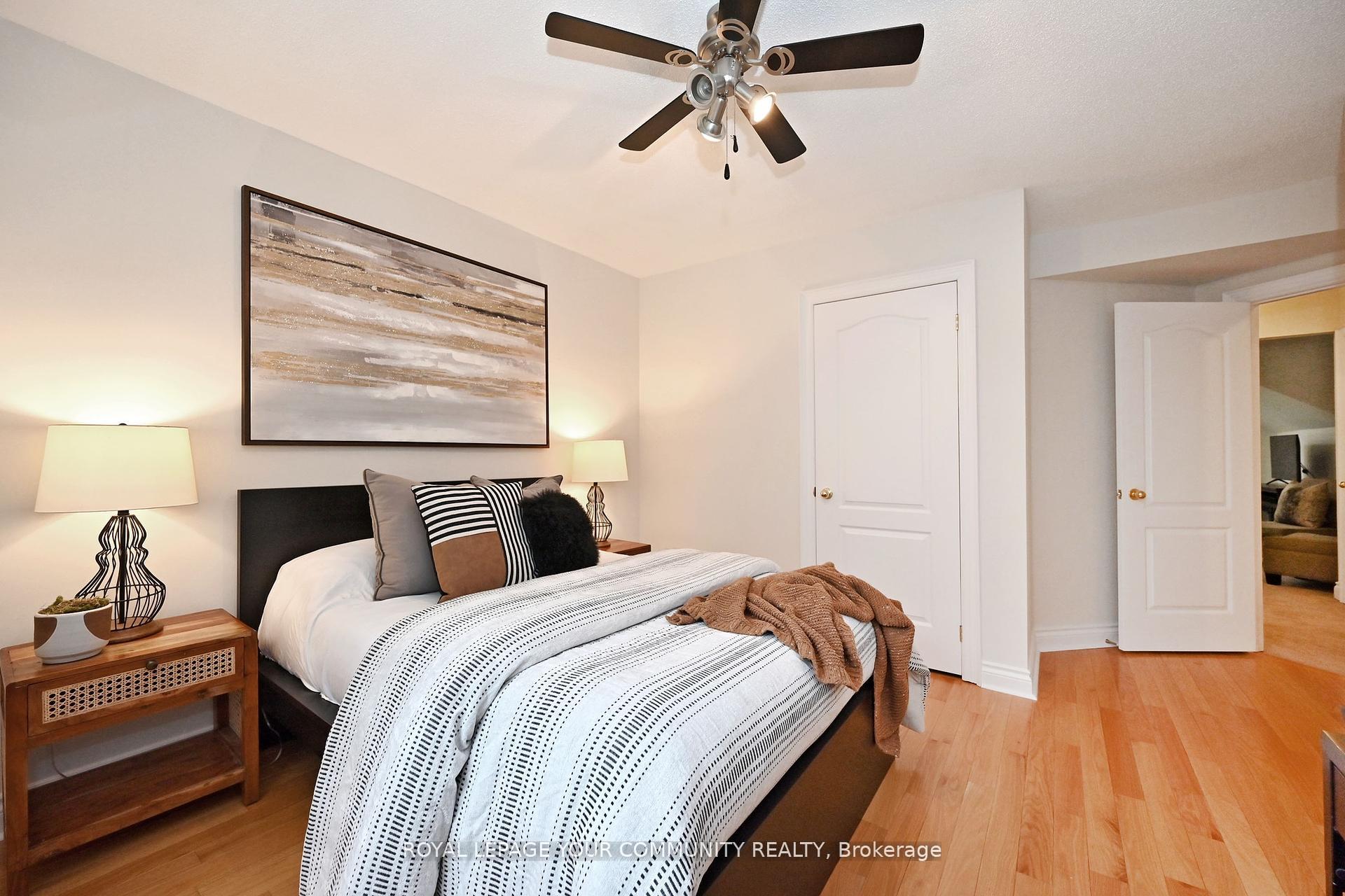 Photo 37 of 50 The Queensway, Georgina, Keswick North — HOMEH